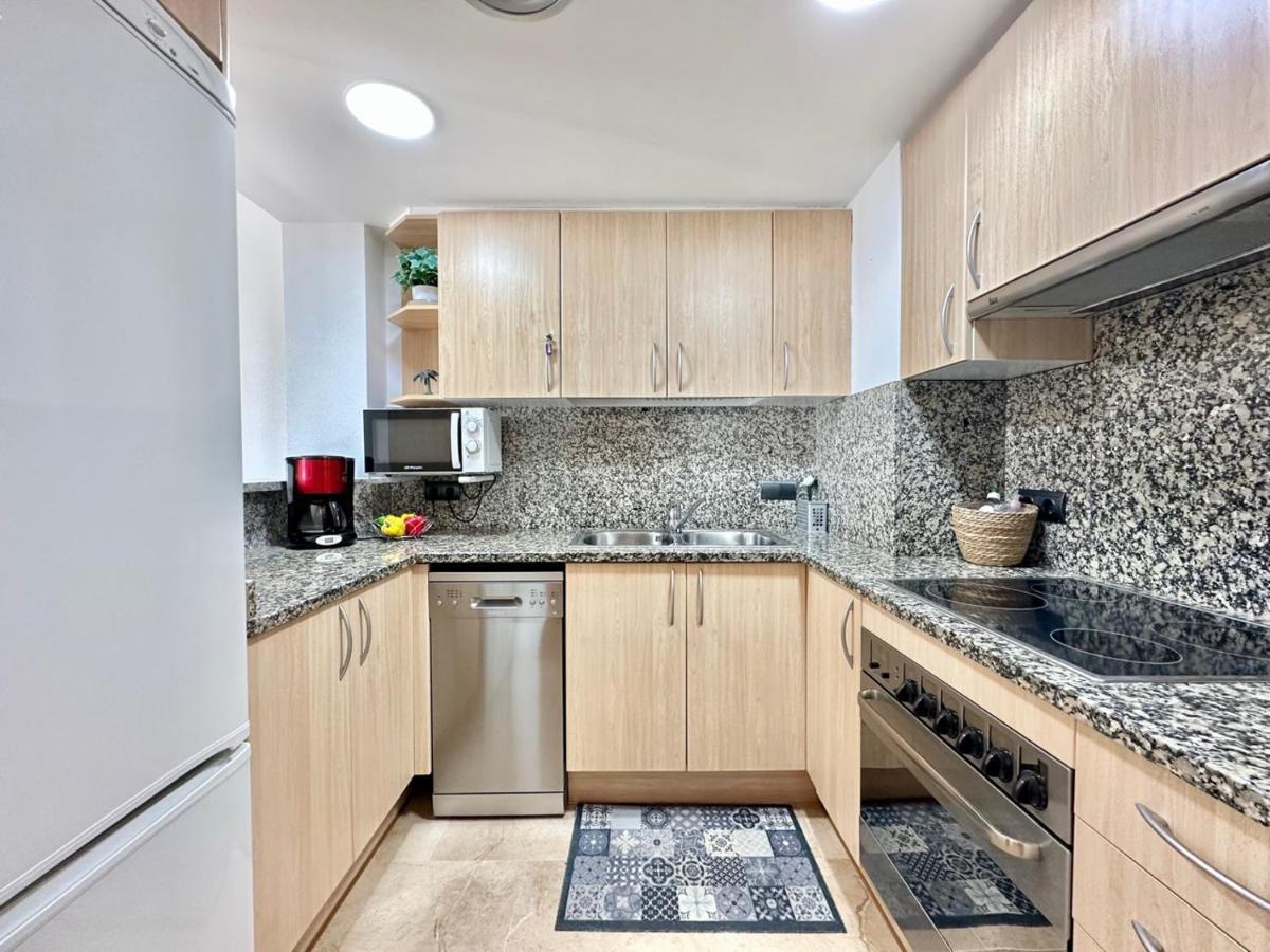 Marina Park Roses Apartment ภายนอก รูปภาพ